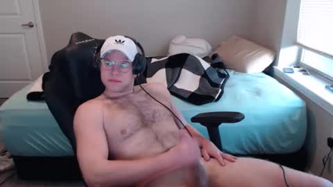 Snapshot of leroy_lew chatting on 1, 1, 2025 leroy_lew online show from 1, 1, 2025