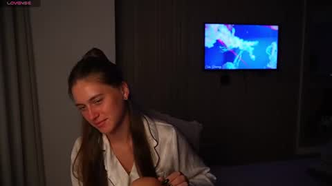 LeslieKorfs online show from 26, 6, 2026