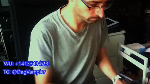 Snapshot of lestat_82 chatting on 1, 12, 2025 Vampiro Diurno online show from 1, 12, 2025