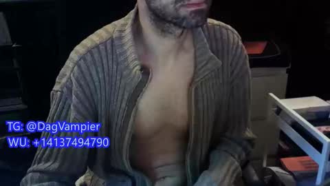 Snapshot of lestat_82 chatting on 25, 2, 2026 Vampiro Diurno online show from 25, 2, 2026