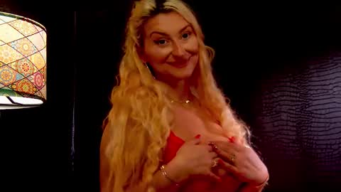 leticiareys online show from 22, 11, 2025