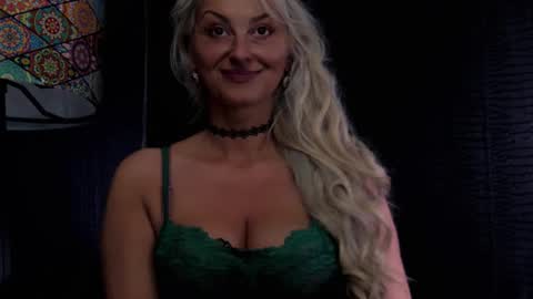 leticiareys online show from 25, 3, 2026