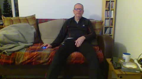 Snapshot of letmestrip chatting on 19, 12, 2024 paul online show from 19, 12, 2024