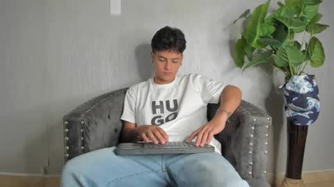 Snapshot of levy_steve chatting on 23, 1, 2025 LevySteven online show from 23, 1, 2025