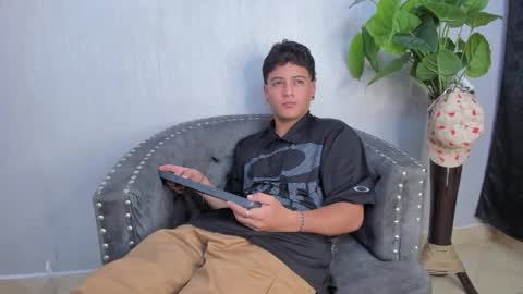 Snapshot of levy_steve chatting on 25, 1, 2025 LevySteven online show from 25, 1, 2025