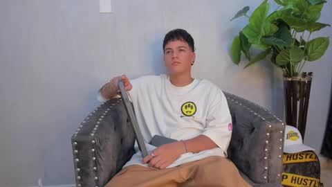 Snapshot of levy_steve chatting on 26, 1, 2025 LevySteven online show from 26, 1, 2025