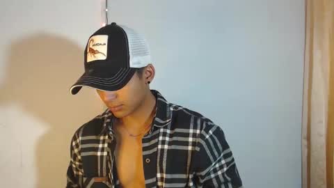 i  am lewis ly EDUARDO MEMDOZA15 online show from 2, 3, 2026