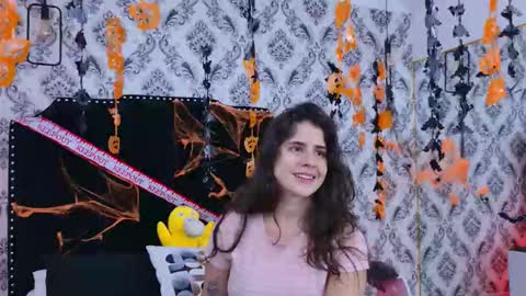 LexaDeRuso online show from 28, 10, 2025