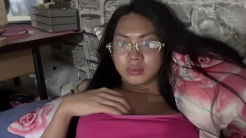 Hev Lexi online show from 8, 3, 2025