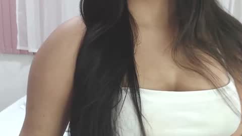 Gabrielle online show from 3, 2, 2025