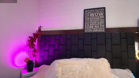 Lexi Howard  online show from 15, 12, 2025