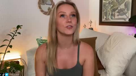 Lexi online show from 17, 4, 2026