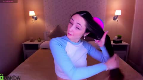 Snapshot of lexi_split chatting on 9, 10, 2025 Lexi GTM2 MonWedThurSatSun 1000am-400pm online show from 9, 10, 2025