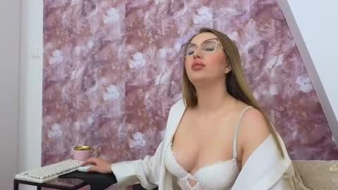 Snapshot of lexi_u_ chatting on 16, 1, 2025 LEXXY online show from 16, 1, 2025