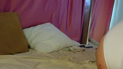 Snapshot of lexi_u_ chatting on 21, 7, 2026 LEXXY online show from 21, 7, 2026