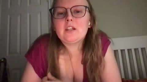 Snapshot of lexielilacs chatting on 9, 1, 2025 lexie online show from 9, 1, 2025