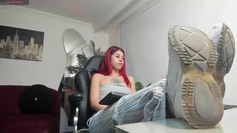 Lexie  online show from 22, 6, 2026