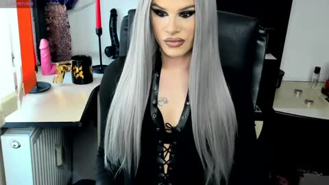 eva lexy you may call me Miss online show from 19, 4, 2026