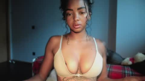 LEXY - Independent account online show from 14, 4, 2026