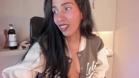 L I A  online show from 20, 2, 2026