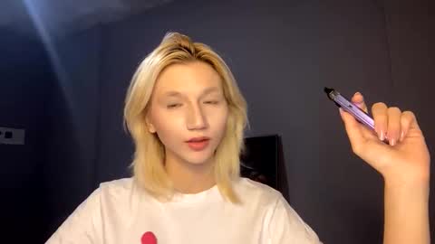 Leya online show from 3, 12, 2025