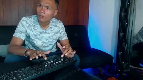 Snapshot of leyker_ath chatting on 11, 4, 2026 leyker_ath online show from 11, 4, 2026