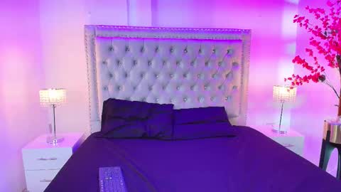 Snapshot of lia_adamsss chatting on 9, 10, 2025 Lia online show from 9, 10, 2025