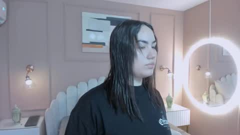 Snapshot of lia_ass chatting on 1, 10, 2025 Liss 3 online show from 1, 10, 2025