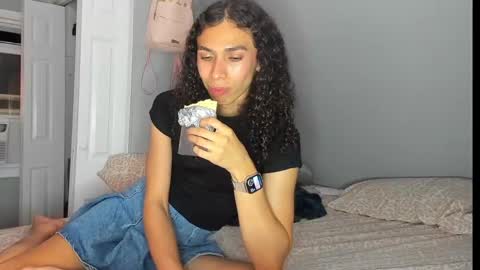 Snapshot of lia_hdz chatting on 15, 9, 2025 Kabroncita online show from 15, 9, 2025