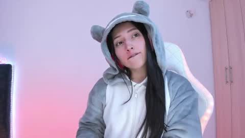 Little Queen Lia  online show from 18, 1, 2025