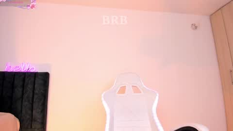 Little Queen Lia  online show from 16, 2, 2025