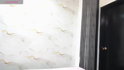 Snapshot of liaa_cams chatting on 29, 6, 2026 liaa_cams online show from 29, 6, 2026