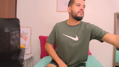 liam_borges online show from 8, 1, 2025