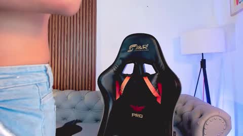 Liam Collins online show from 14, 11, 2025