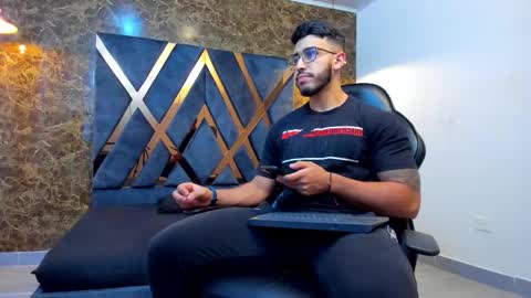 LIAM KLEIN online show from 25, 9, 2025