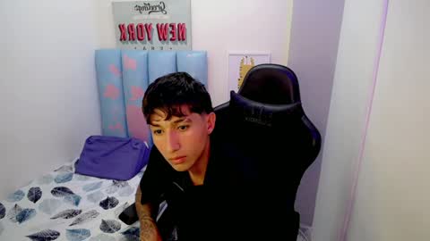 Snapshot of liam_play chatting on 8, 5, 2026 LIAM online show from 8, 5, 2026