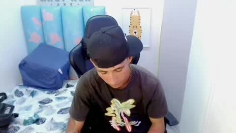 Snapshot of liam_play chatting on 12, 5, 2026 LIAM online show from 12, 5, 2026