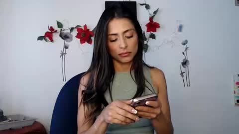 Lia Miller online show from 2, 12, 2024