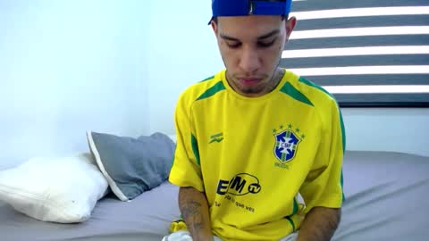 liamtravisxxl online show from 9, 8, 2026