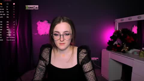 Little Liana  online show from 27, 2, 2025