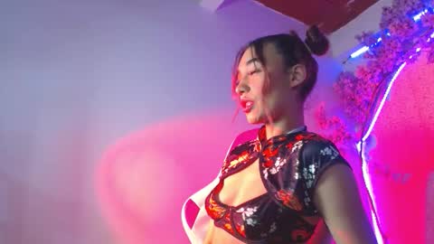 Snapshot of liawood1 chatting on 18, 9, 2025 LIA  online show from 18, 9, 2025