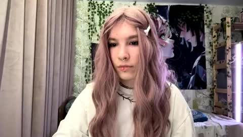 Lola online show from 28, 9, 2025