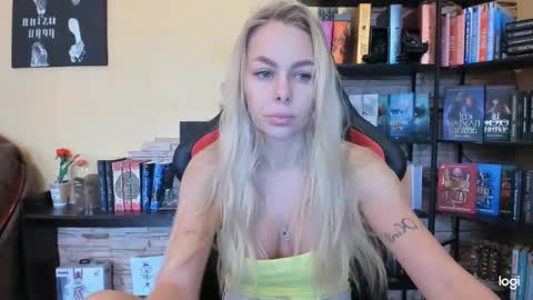 Snapshot of library_girl chatting on 4, 12, 2025 Anna online show from 4, 12, 2025