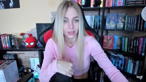 Snapshot of library_girl chatting on 11, 2, 2026 Anna online show from 11, 2, 2026