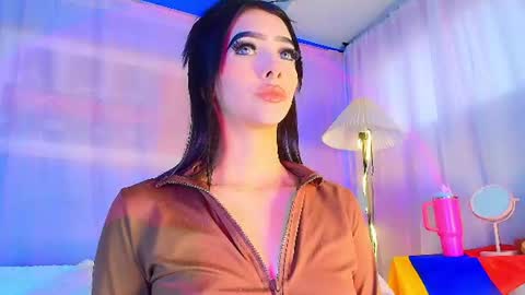 Snapshot of liccy_hall chatting on 19, 6, 2026 Valentina Hall online show from 19, 6, 2026
