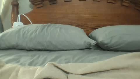 Snapshot of lickmysnowballs chatting on 9, 12, 2024 lickmysnowballs online show from 9, 12, 2024