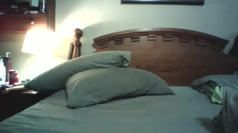 Snapshot of lickmysnowballs chatting on 31, 10, 2025 lickmysnowballs online show from 31, 10, 2025