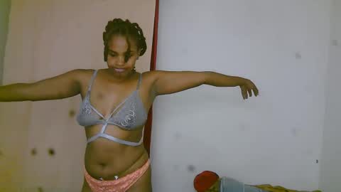 Snapshot of lightskin_maria chatting on 29, 5, 2026 Maria online show from 29, 5, 2026