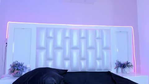 Lia  online show from 7, 3, 2026