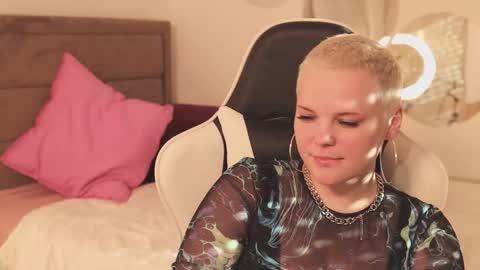 Snapshot of likaaberry chatting on 28, 2, 2026 likaaberry online show from 28, 2, 2026